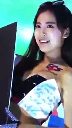 showgirl舞台举牌